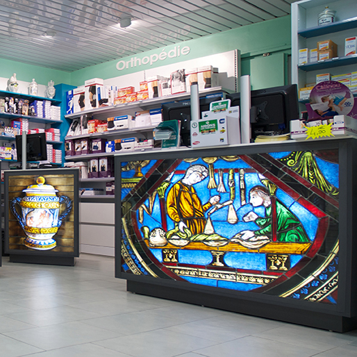 Création vitrail commerce